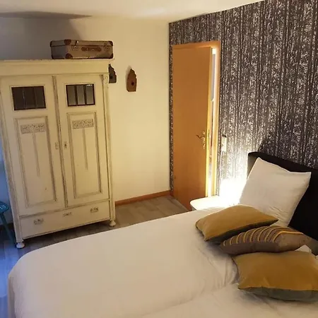 At The Chairlift קוכם